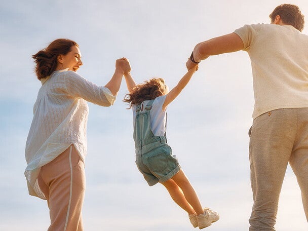 國際家庭日「送福袋‧家添愛」
